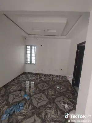 2bdrm Block of Flats in Sars Road,, Obio-Akpor for rent