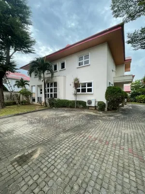 5bdrm Duplex in Vgc Lekki for sale