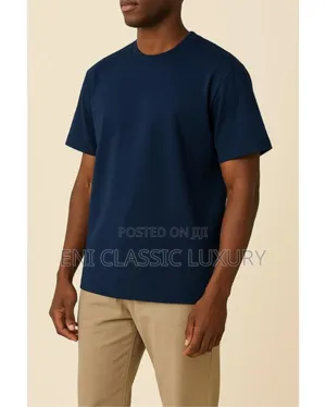 Photo - Original Luxury Cargo Plan Round Neck Well Branded