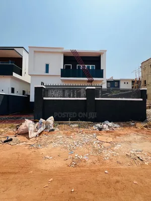 4bdrm Duplex in Wtc Estate, Enugu for sale