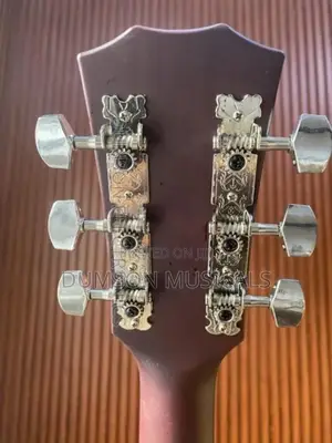 Acoustic Guitar Size 38