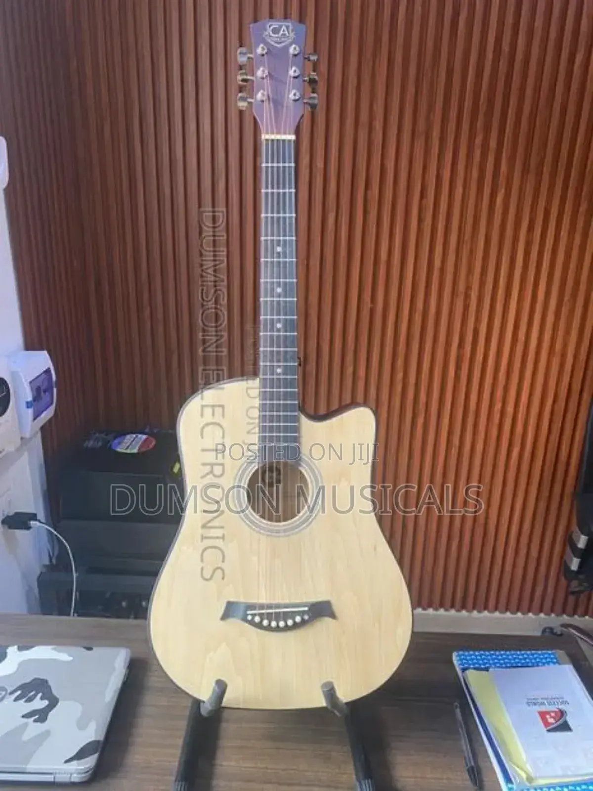 Acoustic Guitar Size 38