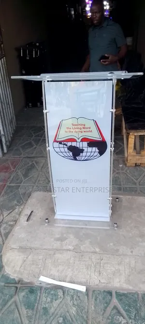 Quality Executive Unbreakable Acrylic Pulpit for Church