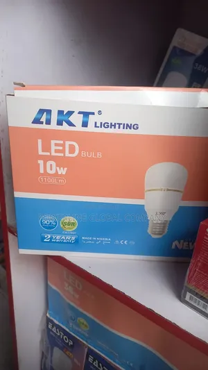 10w Bulb for Homes/ Hotels/ Restaurants/ Offices/ Bars
