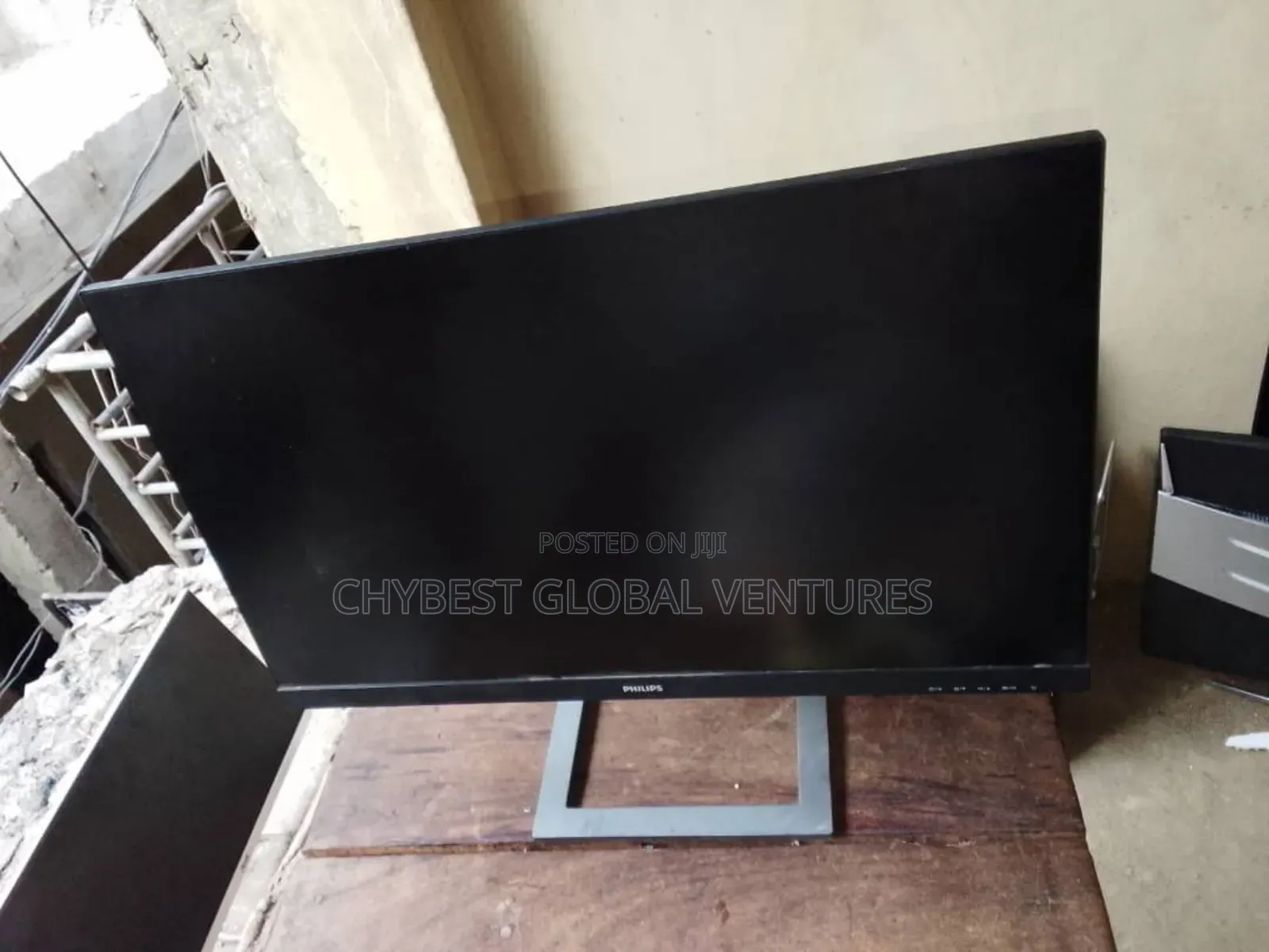 27 Inches Philips Gaming Monitor
