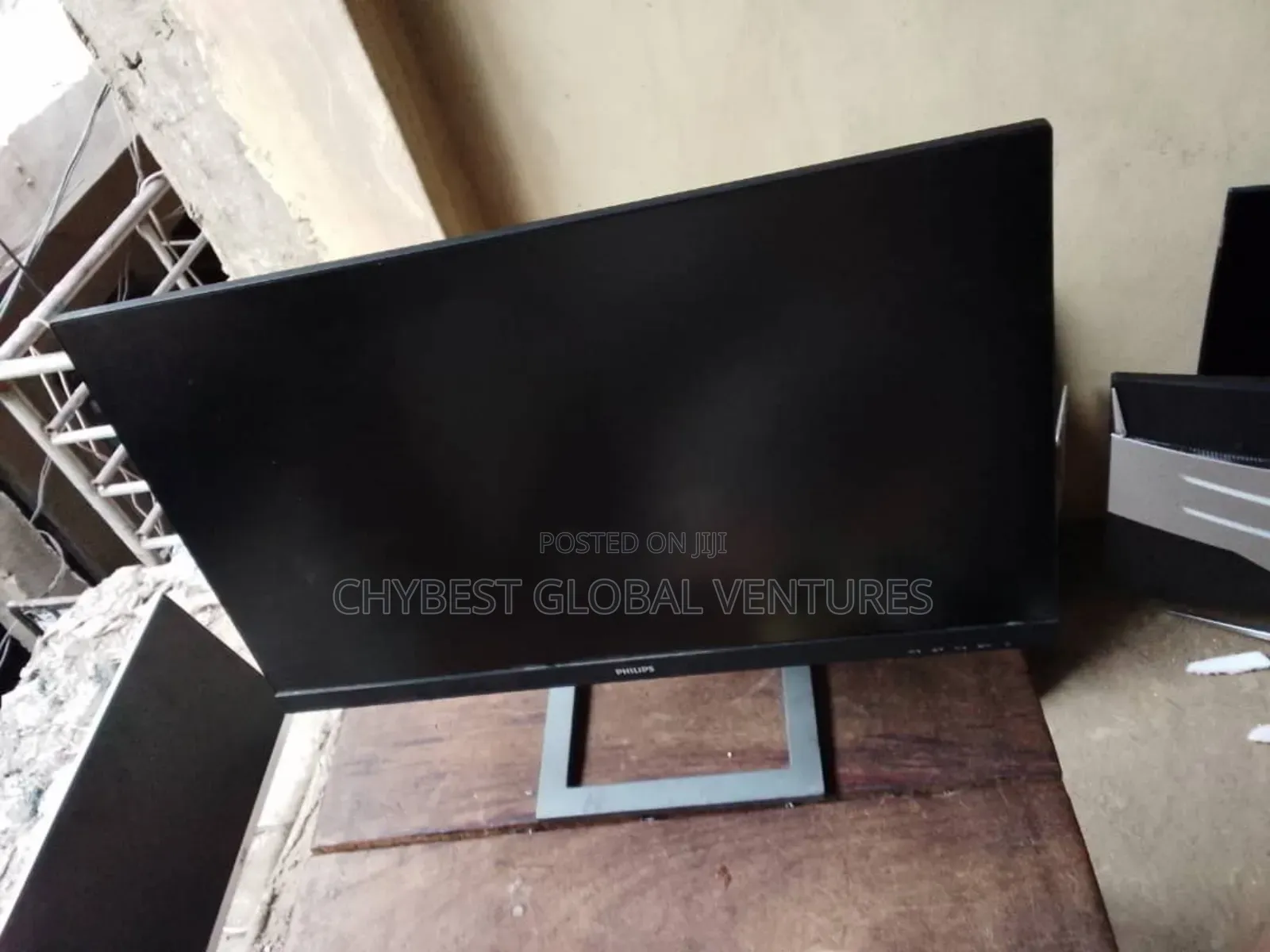 27 Inches Philips Gaming Monitor