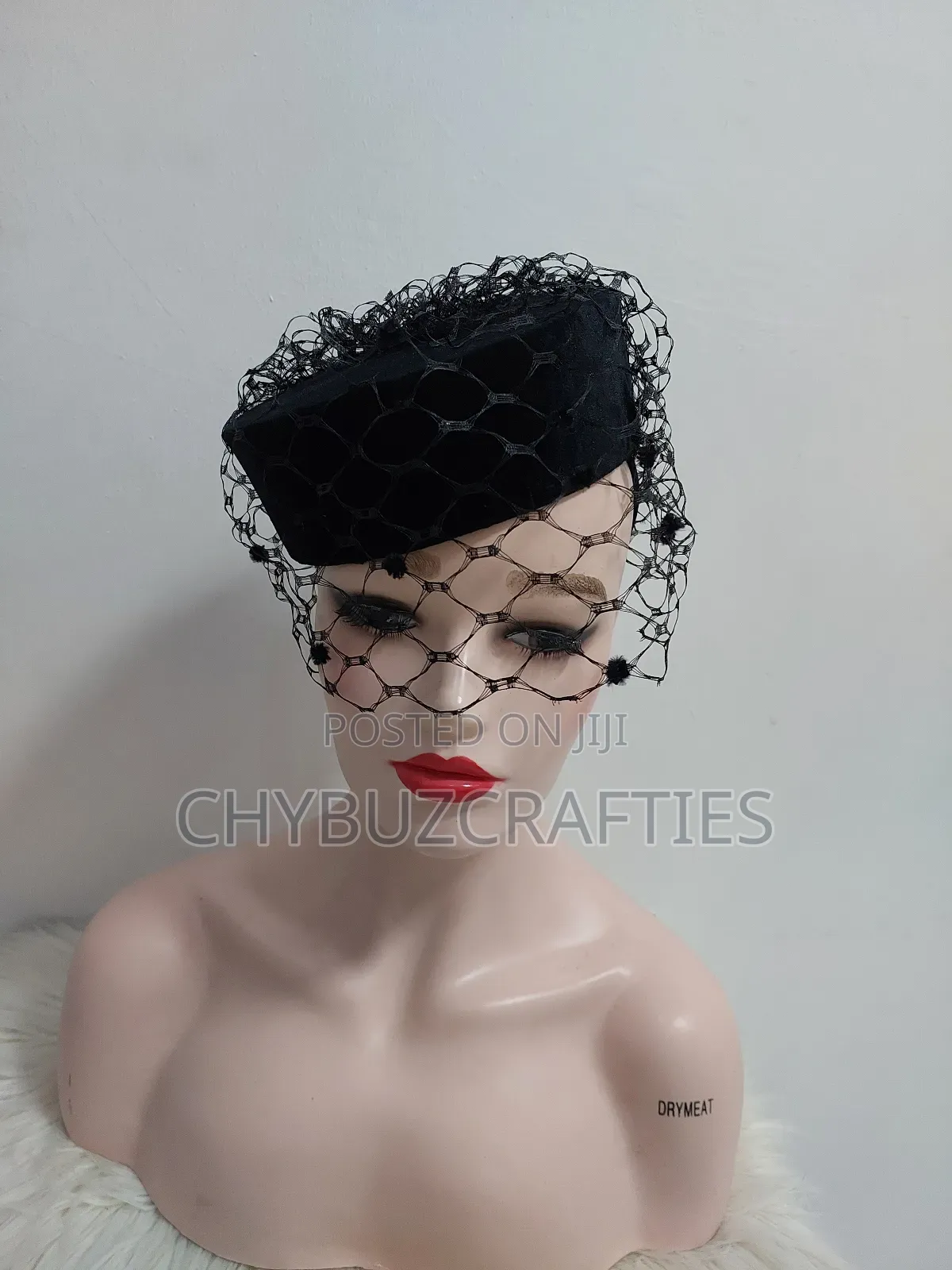 Black Cap Facinator With Net