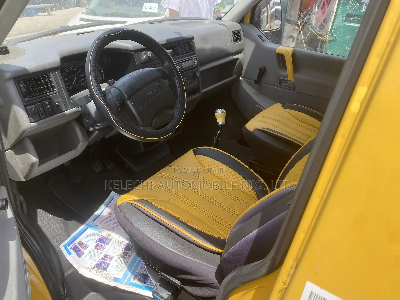 Volkswagen Transporter 2003 Yellow