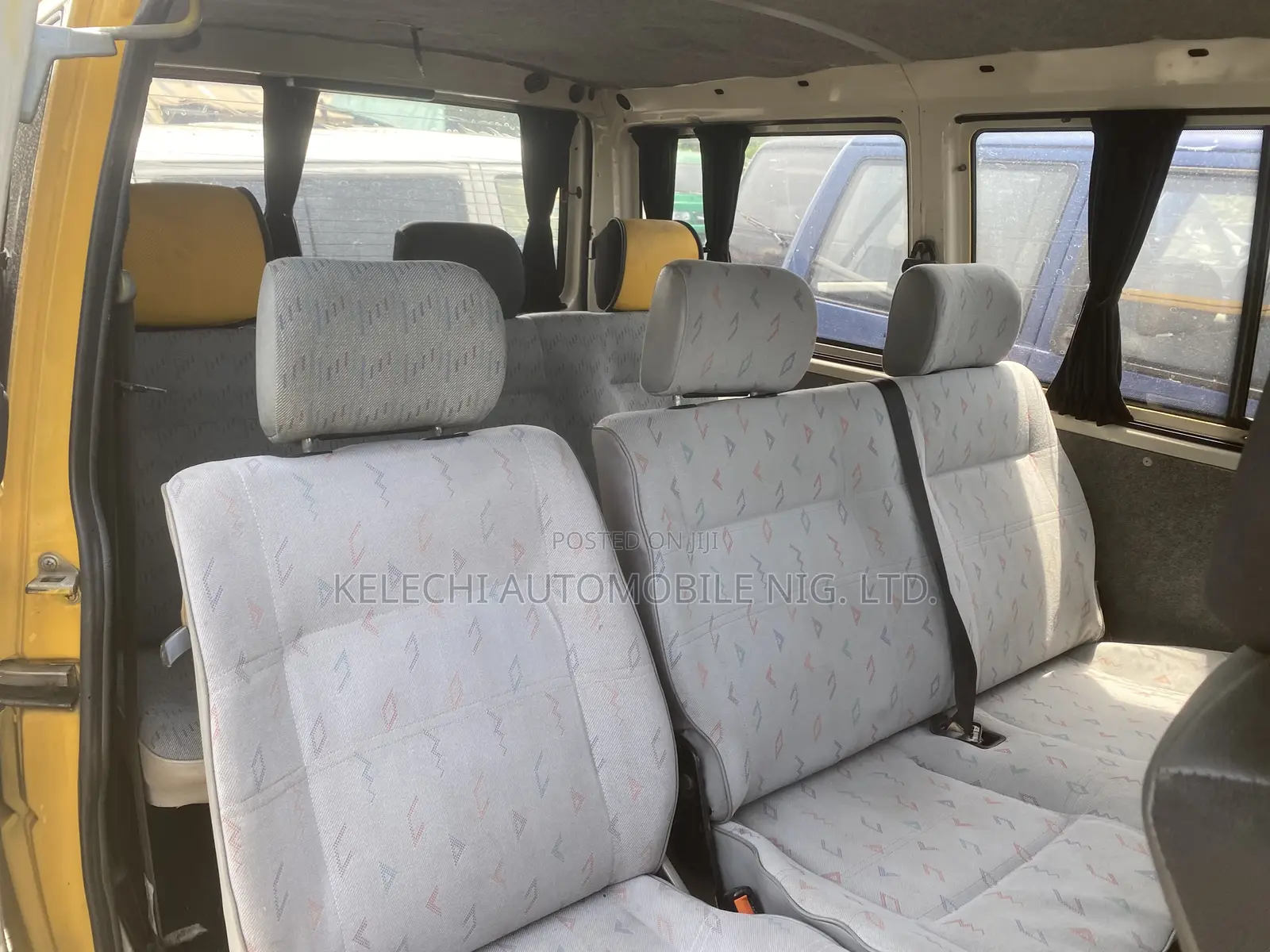 Volkswagen Transporter 2003 Yellow