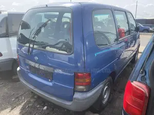 Nissan Serena 2001 Blue