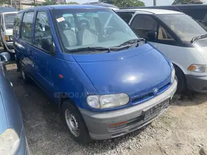 Nissan Serena 2001 Blue