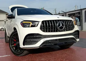 Photo - Mercedes-Benz GLE53 2021 White