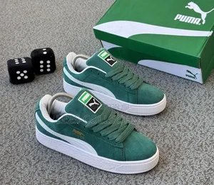 Puma Suede Classic Sneakers