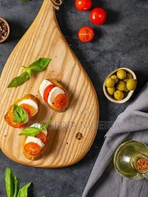 Leaf-Shaped Wooden Serving Board – 35cm