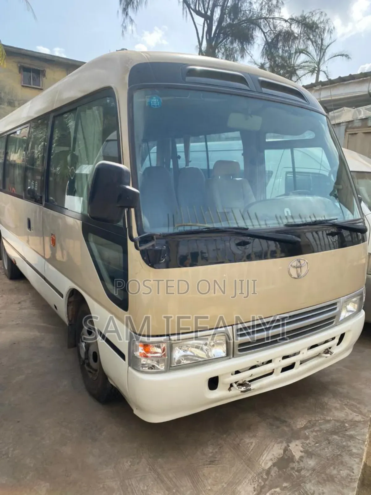 Toyota Coaster 2015 Brown