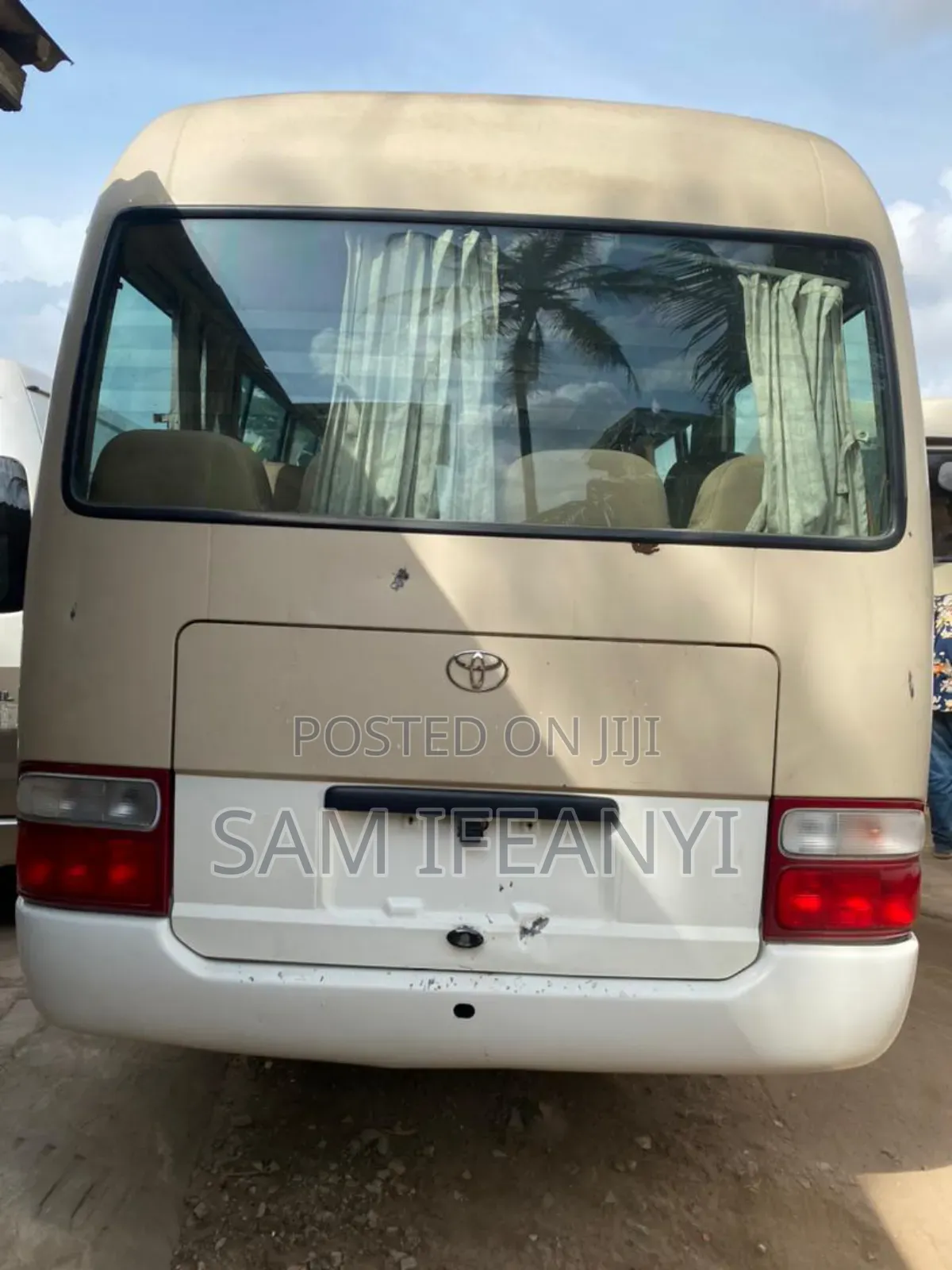 Toyota Coaster 2015 Brown