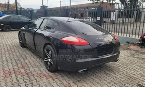 Porsche Panamera 4 2012 Black