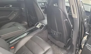 Porsche Panamera 4 2012 Black
