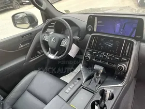 2023 Lexus Lx600 for Rent