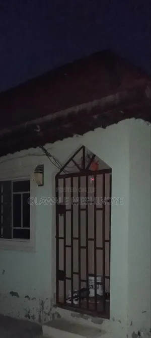 Photo - 1bdrm House in Gwagwalada for rent