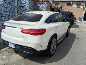 Mercedes-Benz GLE-Class AMG GLE 43 4MATIC 2019 White