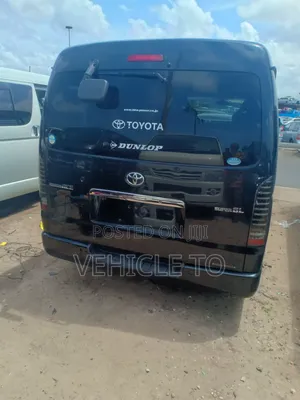 Toyota HiAce 2013 Black