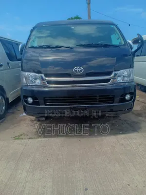 Toyota HiAce 2013 Black