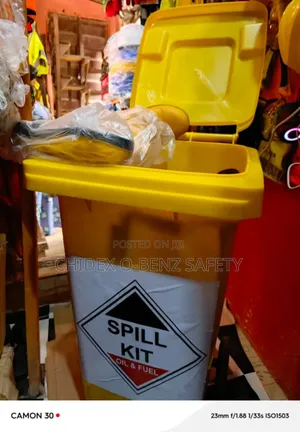 Oil And Chemical Spill Kit