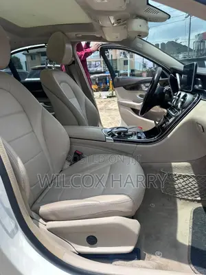 Mercedes-Benz C300 Luxury 4dr RWD Sedan (2.0L 4cyl 7A) 2015 White