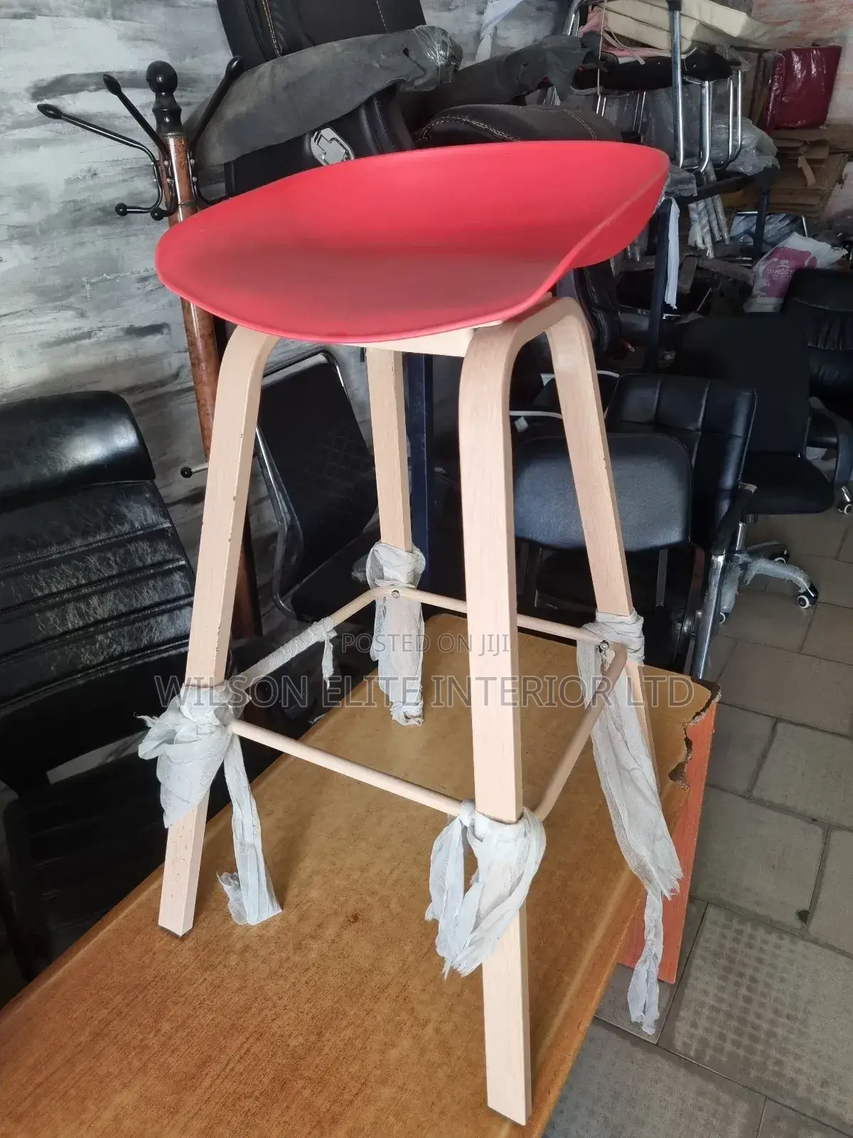 Sleek Bar Chair