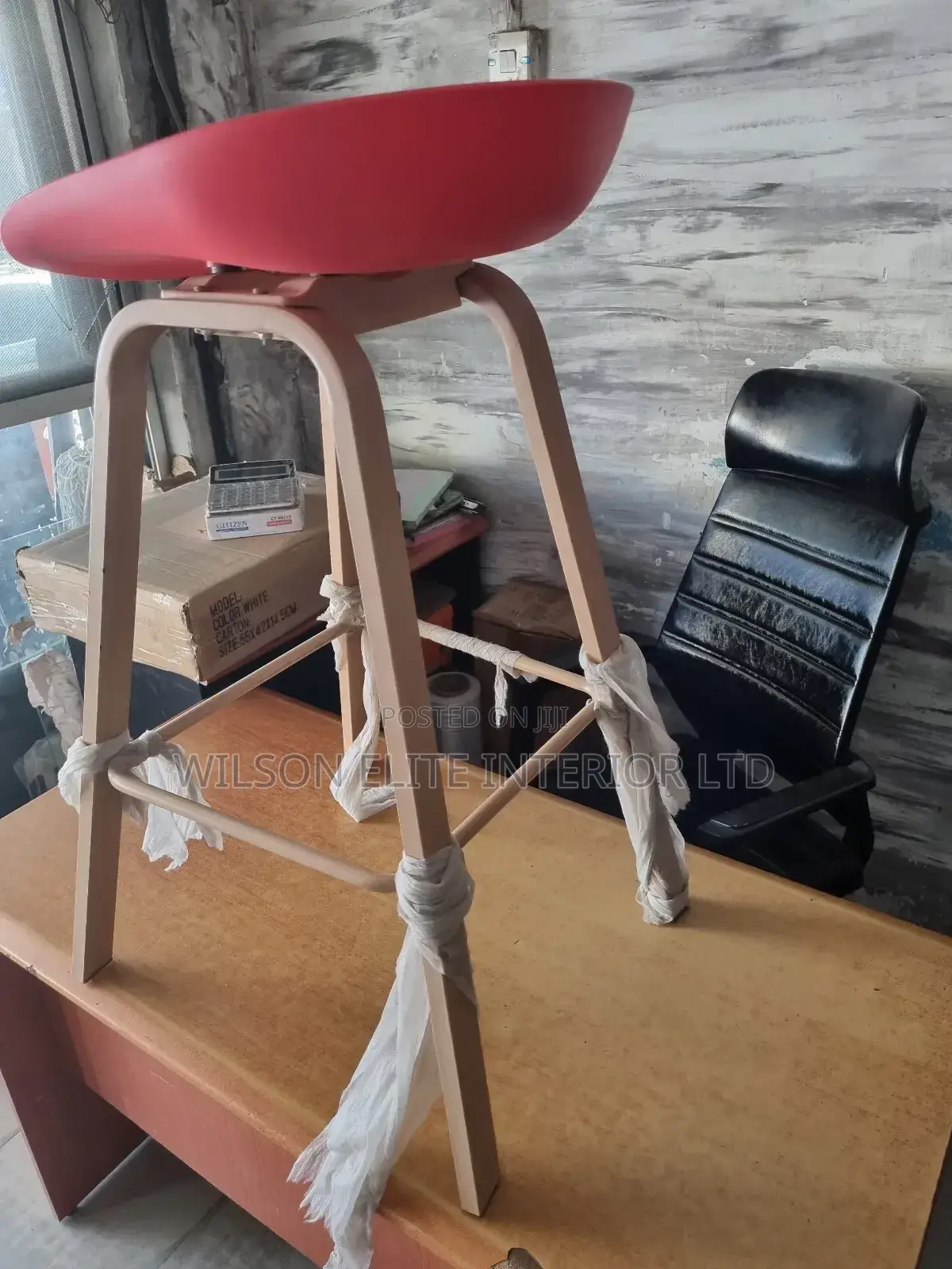 Sleek Bar Chair