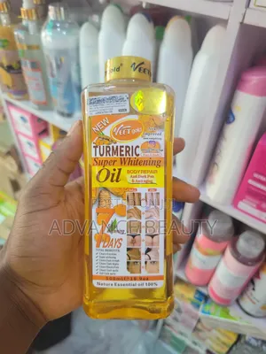 Photo - Veet Gold Tumeric Oil