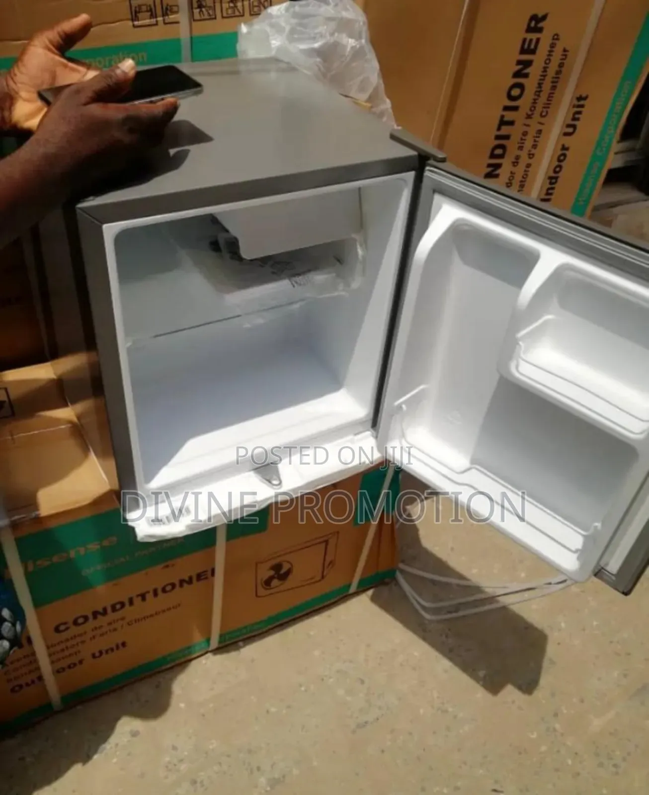 Hisense Bedside Refrigerator