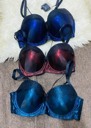 Sexy Et Demure Ladies Bra