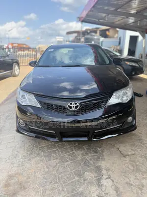 Photo - Toyota Camry SE 4dr Sedan (2.5L 4cyl 6A) 2013 Black