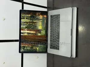 Photo - Laptop Apple MacBook Pro 2019 16GB Intel Core I9 SSD 512GB