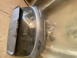 Toyota Highlander Boot 015/019 (Body Spare Parts)