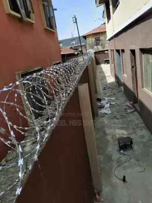 Quality Anti Rust Galvanise Razor Barb Wire