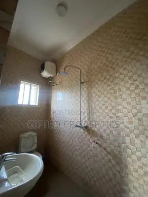 2bdrm Block of Flats in New Rd Off Ada, Port-Harcourt for rent
