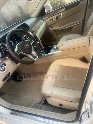 Mercedes-Benz E350 Base 4Matic Sedan AWD (3.5L 6cyl 7A) 2014 White