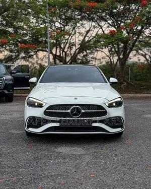 Mercedes-Benz C300 2023 White