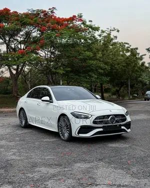 Mercedes-Benz C300 2023 White
