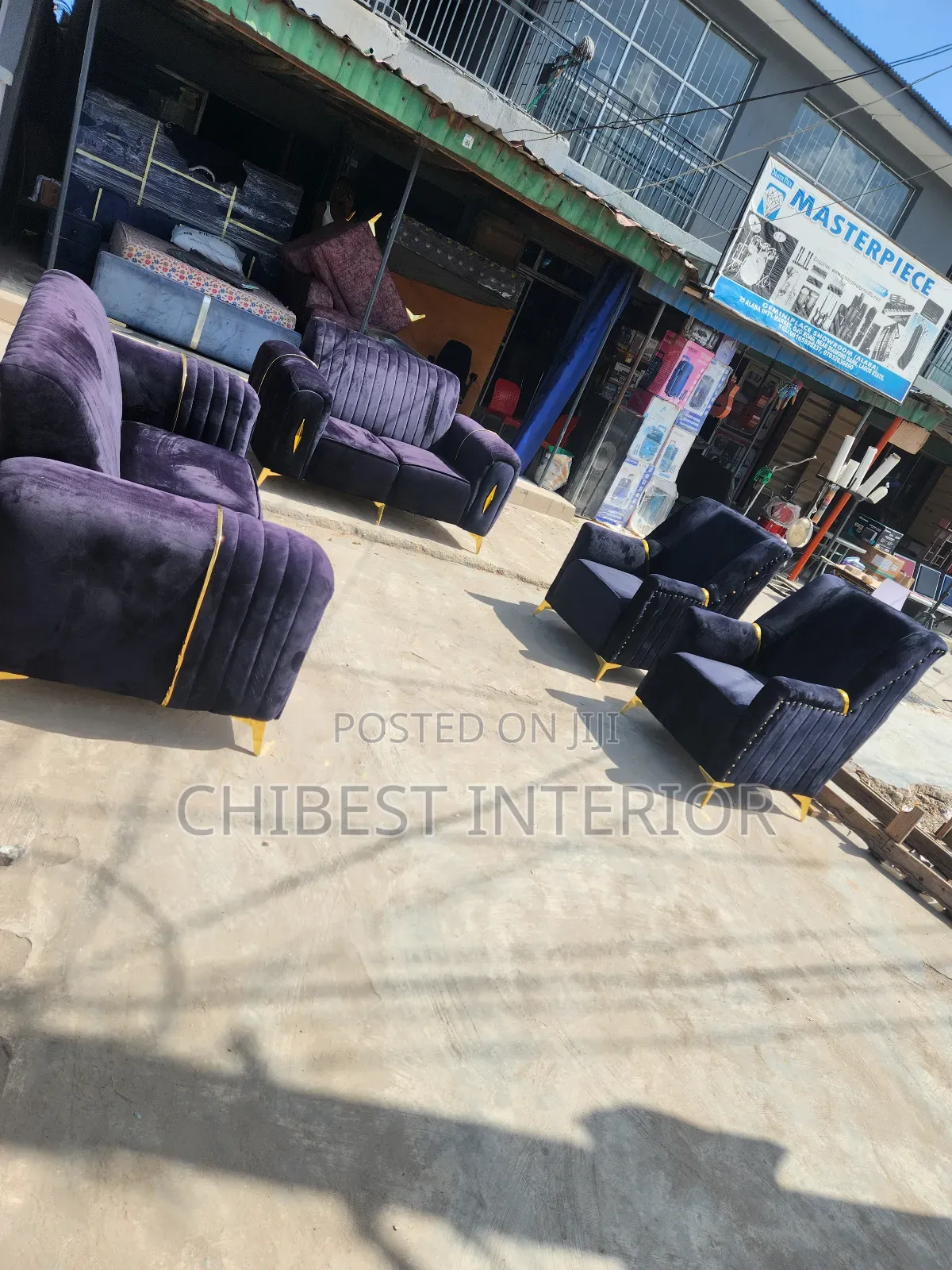 Executive Padded Sitting Room Sofa Chairs.