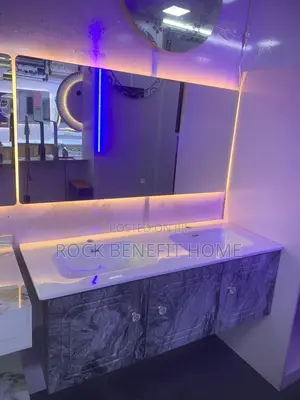 Cabinet Mirror With 3 Light