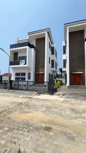 Furnished 5bdrm Duplex in Lekki for sale