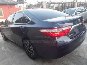 Toyota Camry LE 4dr Sedan (2.5L 4cyl 6A) 2015 Black