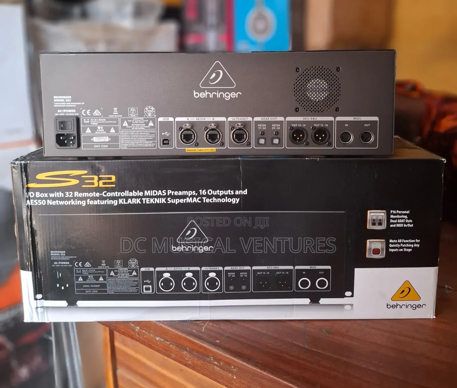 S32 Stage Box Mixer Powered by Midas