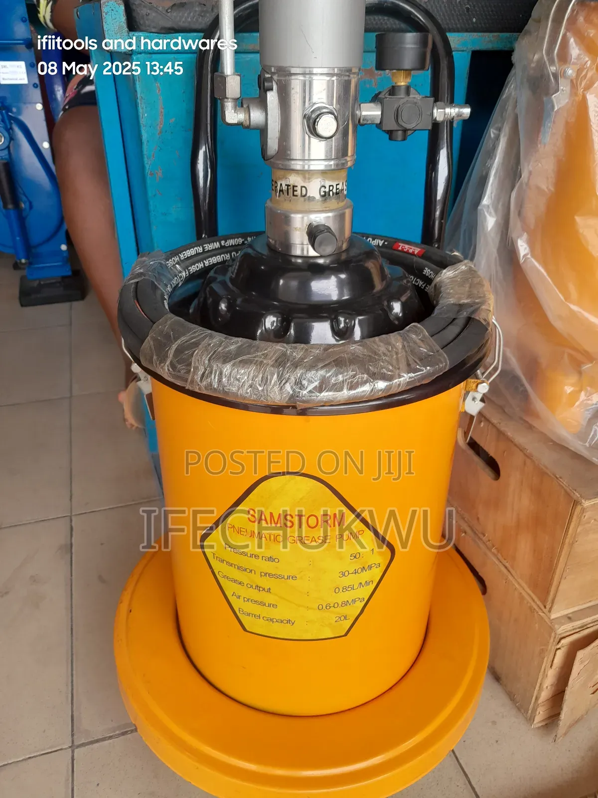 Air Grease Bucket