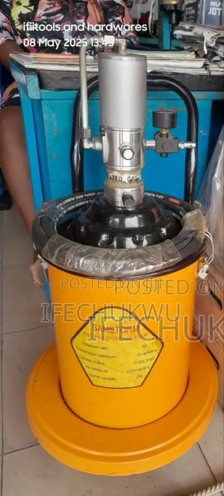 Air Grease Bucket