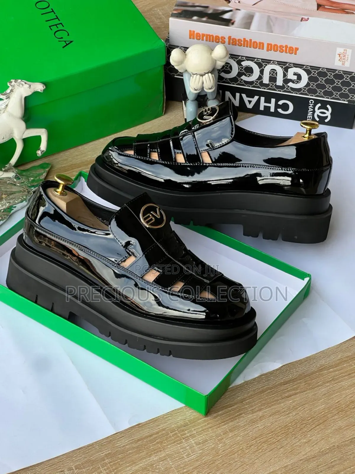 Bottega Double Solid Sole Glossy Leather Vintage Sandal